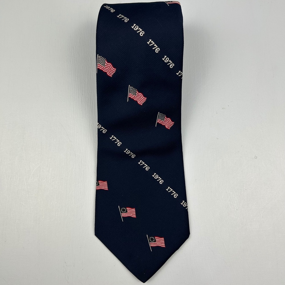 Vintage Magee Mens Bicentennial Tie Navy Blue American Flag 1776 1976 Polyester
